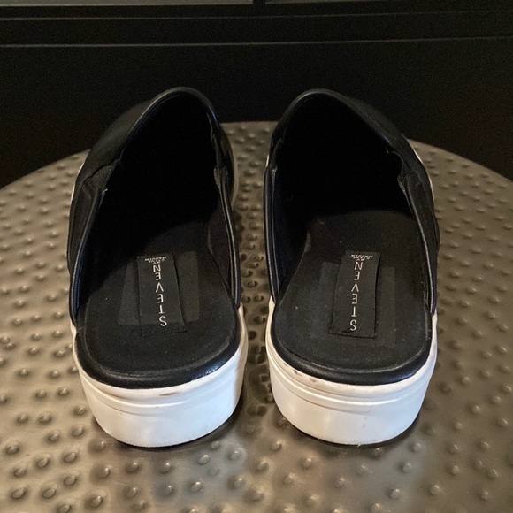 Steven by Steve Madden sneaker slides - Picture 2 of 3